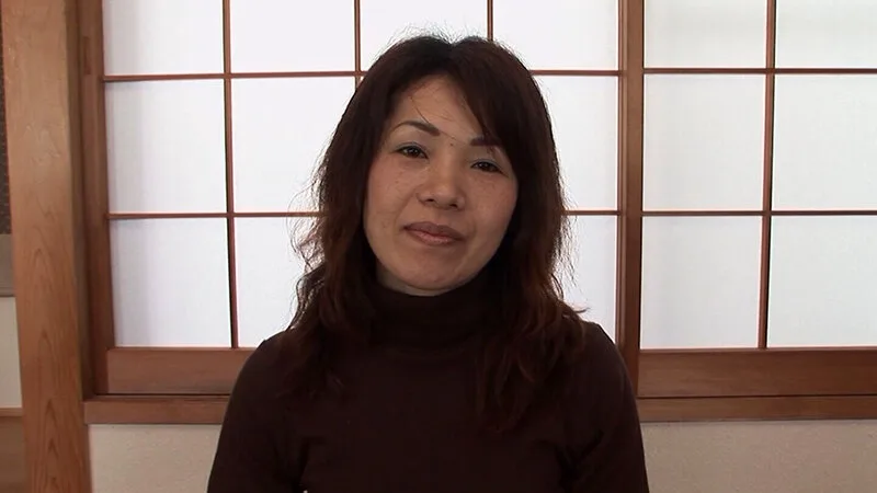 終始笑顔の可愛い四十路熟女!久々のSEXで燃え上がり中出しだって許しちゃうご無沙汰SEX! サンプル画像1
