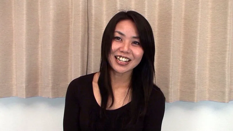 どう見てもJD!とても四十路には見えない素人熟女さん!彼氏はいるけど物足りない彼女が激しさを求めてAV出演!中出しセックスを決め込んじゃう! サンプル画像1