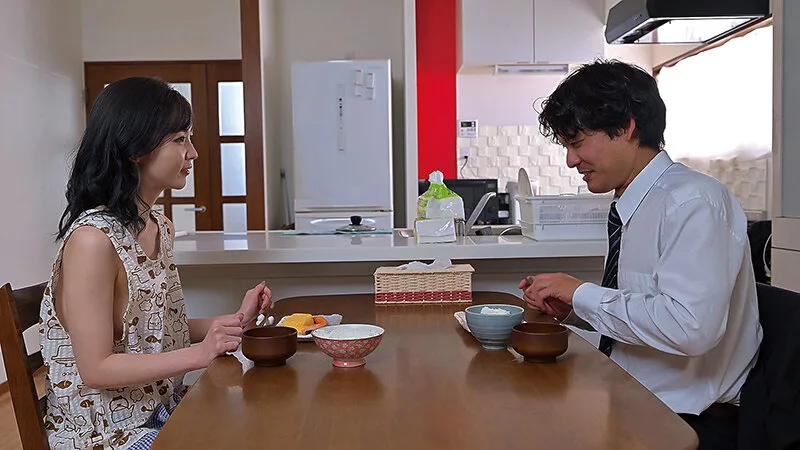 民泊ダブルブッキング 一つ屋根の下で惹かれあう二人 美ノ嶋めぐり サンプル画像12
