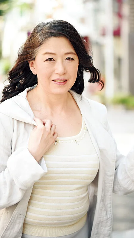 大人の為の逸品 美しき還暦熟女が魅せる 味わい深く濃厚なエロスシネマ 厳選映像六話収録240分2 サンプル画像19