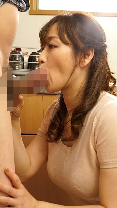 お義母さん…素敵です… あんな小娘よりも私の方が良いでしょ? 美しき義母の色香に惑わされ 禁断の愛を受け入れてしまった母 12人4時間6 サンプル画像8