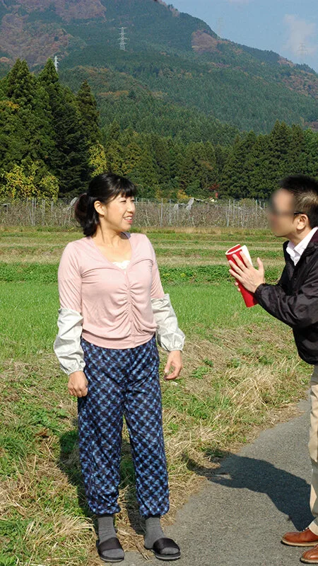 SEXするなら絶対 地方のおばさん!!12人240分8 サンプル画像5