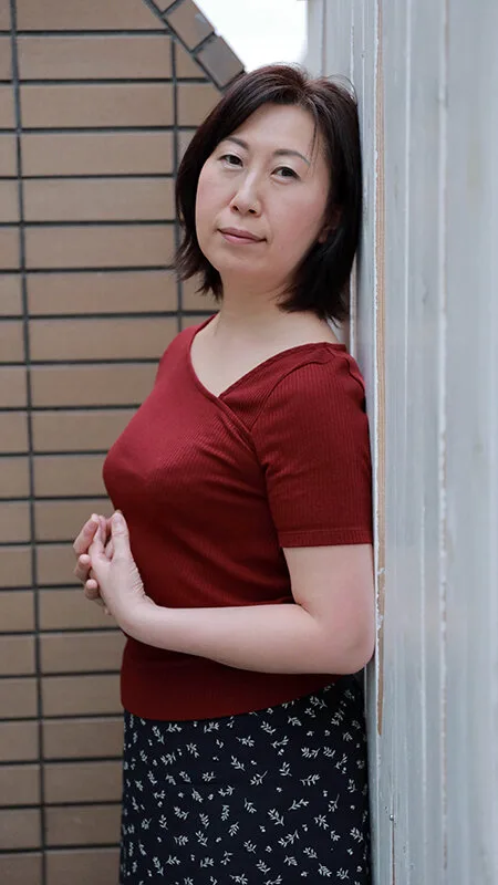 いやらしい五十路はお嫌いですか?【念願のAV出演】情熱的な性欲溢れるセックス 感度極まる熟女5人15 サンプル画像4