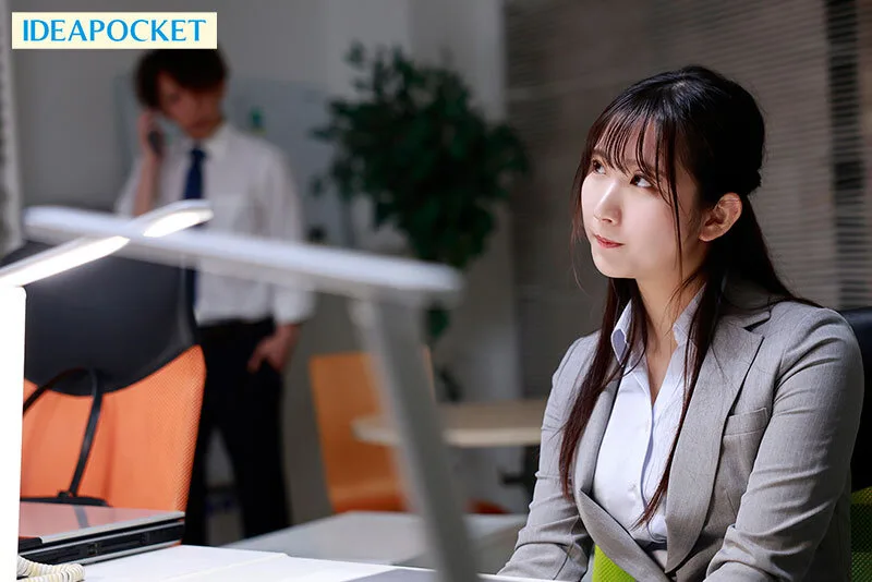 僕の恋人が家で待ってるのに、 終電逃がし後輩女子社員の家に泊まる流れに…ノーパンノーブラ 部屋着に興奮した絶倫のボクは一晩中ヤりまくった。。。 役野満里奈 サンプル画像1