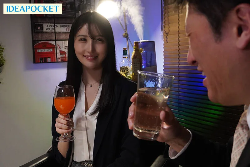 妻よりも先に出逢いたかった…身体だけでなく心から僕が沼った美しすぎるプロ愛人 藤咲まい サンプル画像2