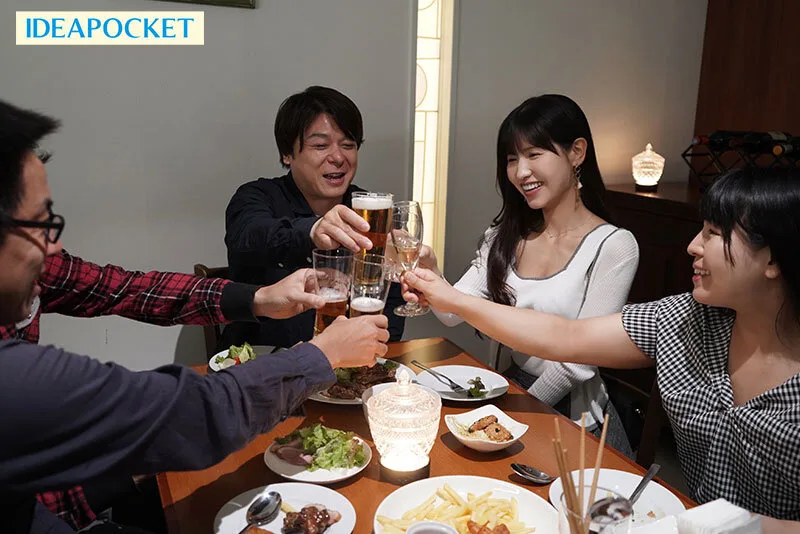 元彼と同窓会で再会した後、魔が差して久しぶりのキメセクをしてしまった私は不貞行為と知りつつも一生あの圧倒的快感から離れられなくなってしまいました… 桜空もも サンプル画像1