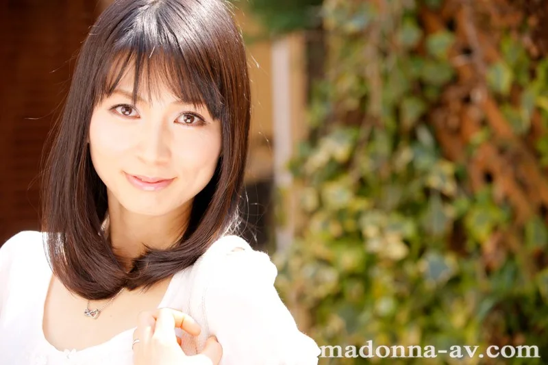 人妻、初撮り。 柳朋子 サンプル画像1