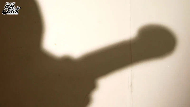 黒人解禁!!黒人巨根アーティストNTR ライトに映る衝撃のデカマラに身も心も奪われた豊満爆乳妻 武田怜香 サンプル画像3