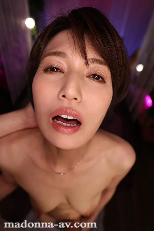【VR】超高画質8K 初VR星冬香 女と見れば見境ないヤリチンの僕はバイト先の同僚、冬香さんを押して押して押しまくって僕無しでいられない強依存セフレにした。 未開発人妻を快楽堕ちさせて言いなり中出し服従!! サンプル画像7