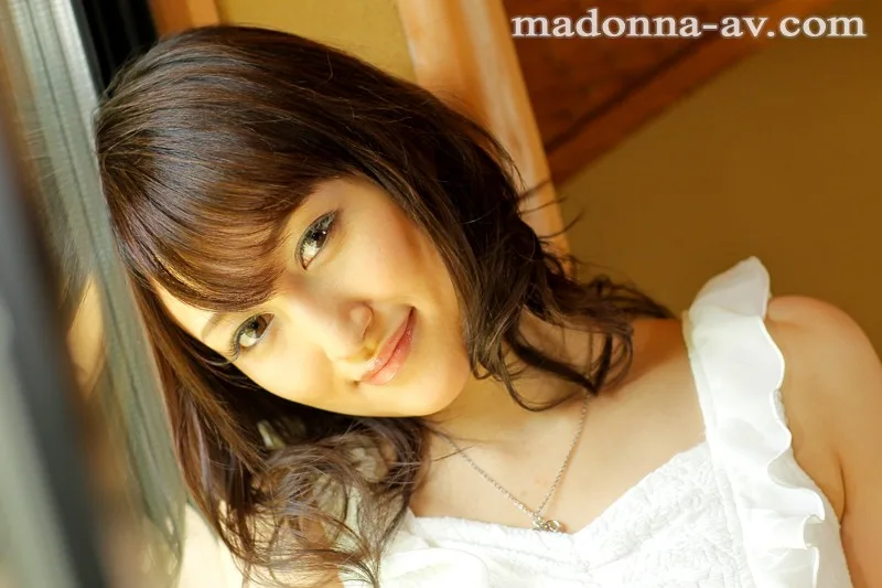 人妻さん初めてのAV出演 中山理莉 サンプル画像1
