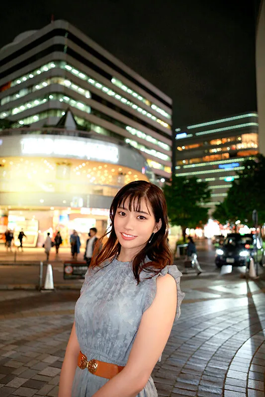 「あなた、許して…。」夫との平凡なSEXでは物足りない美人妻たちが高級なTバックを履いて下半身を恥じ晒す サンプル画像9