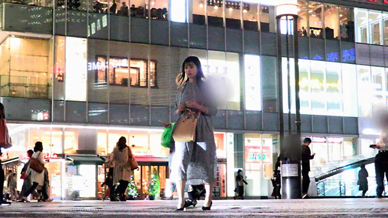 「あなた、許して…。」夫との平凡なSEXでは物足りない美人妻たちが高級なTバックを履いて下半身を恥じ晒す サンプル画像10