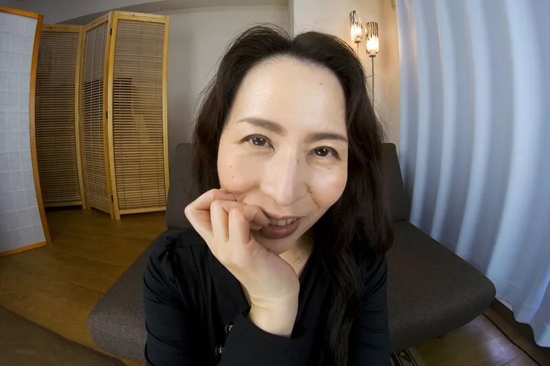 【VR】目のまえに生熟女・井上綾子 サンプル画像17