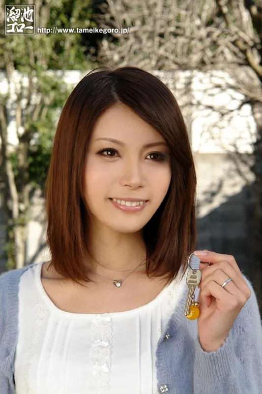 鍵を落とす人妻 堀内秋美 サンプル画像1