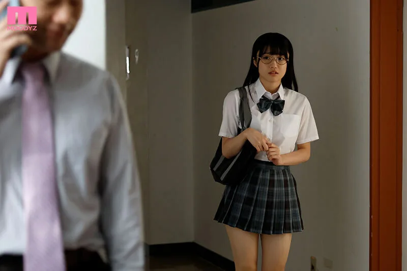 「先生、奥さんとどっちがフェラ上手い?」妻がいるのに教え子のからかい誘惑と小悪魔舐めしゃぶりフルコースに溺れた口淫不倫 輝星きら サンプル画像2