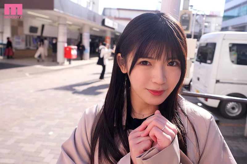 旦那さん…ごめんなさい。あなたの可愛らしい幼顔の奥さんちっぱいクリ乳首ビンビンッにして!ほんのり薄目の陰毛ぐっちょり濡らして敏感アクメAVデビューします――敬具。 新人 遠藤こはる サンプル画像1