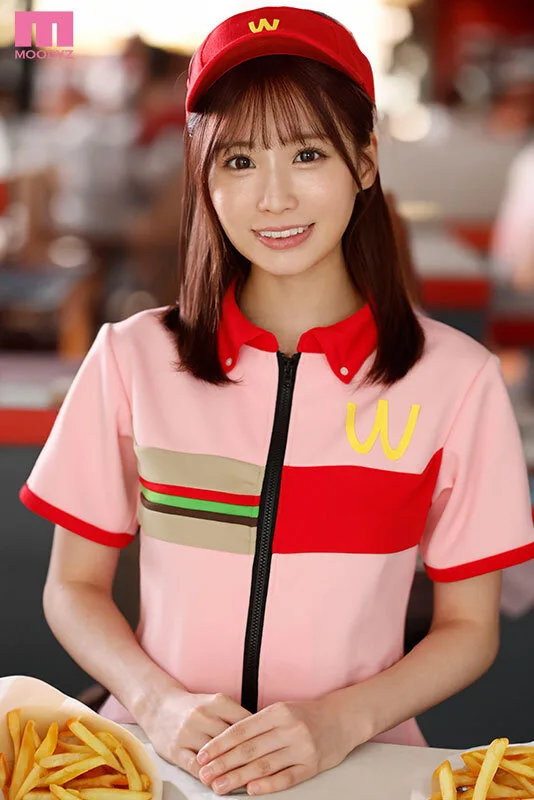 彼とわたしと店長の深夜勤務 シリーズ累計販売数22万部-実写版- S1×MOODYZ 未歩なな初原作コラボ!元祖胸糞NTRドラマ サンプル画像1
