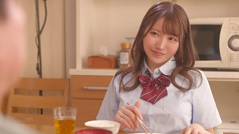 連れ子のプリ尻ヤリギャルJ系は年中性欲ノンストップ!妻がいようと構わず種搾りプレスでボクの子種を摂取し続ける逆家庭内NTR 流川莉央 サンプル画像14