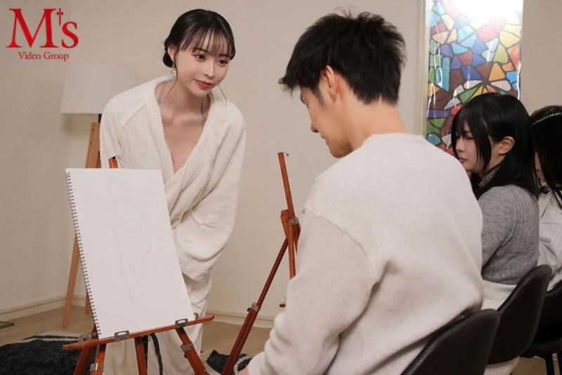 隣に彼女がいるのにデッサン中に僕にだけアソコを見せつけ微笑みかけてくるヌードモデルの露出狂お姉さん 真希いずみ サンプル画像2