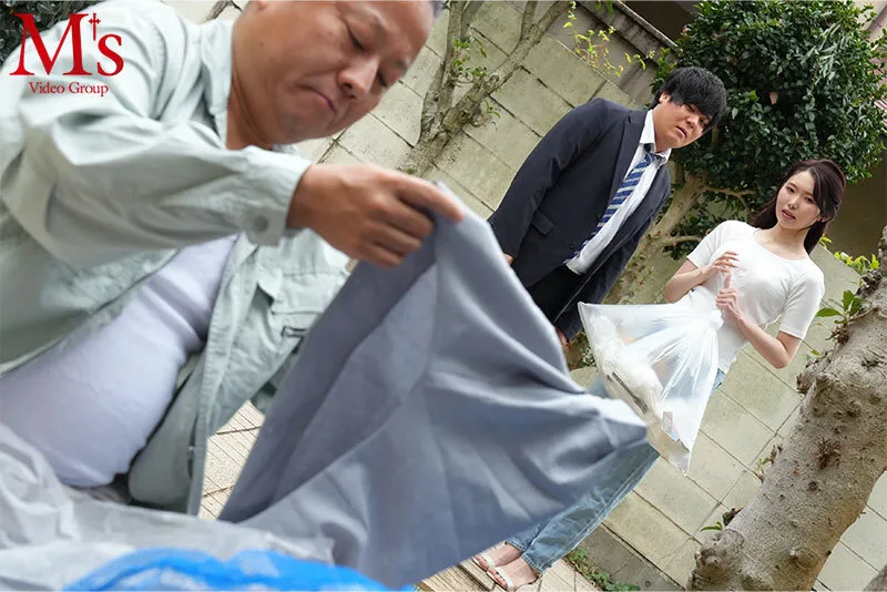 人妻自宅サロン 底辺クズ隣人の汚らわしいデカマラに堕ちた若妻エステティシャン 響蓮 サンプル画像1