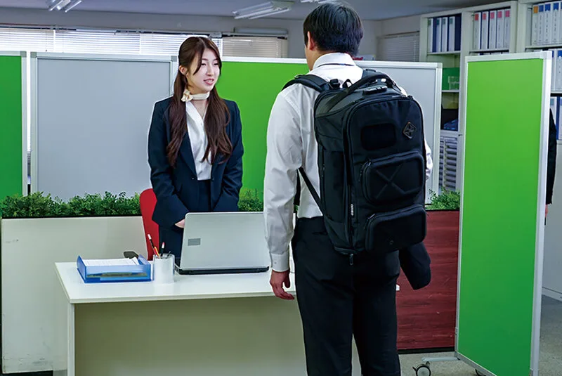 受付嬢の人妻 取引先の男達に仕事だからと笑顔で接客していたらその優しさにつけ込まれ無理やり挿れられてしまった献身的なボクの愛妻 あかね麗 サンプル画像4