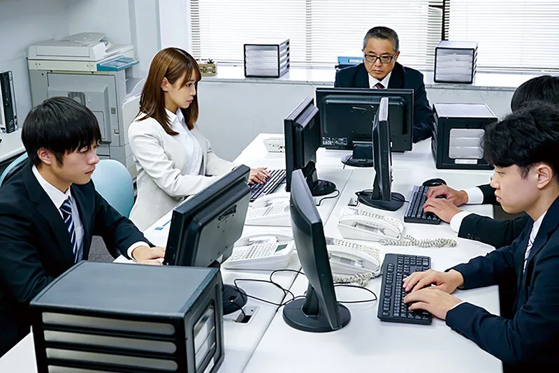 義母とのいびつな近親相姦 同族経営ファミリー企業で巻き起こる禁断のオフィス性交 蒼乃美月 サンプル画像2