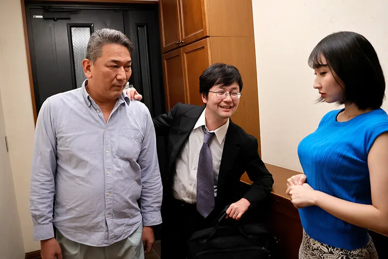 禁断の二度孕ませ 昔孕まされた男と7年後再会しまた孕まされた妻 糸井瑠花 サンプル画像9