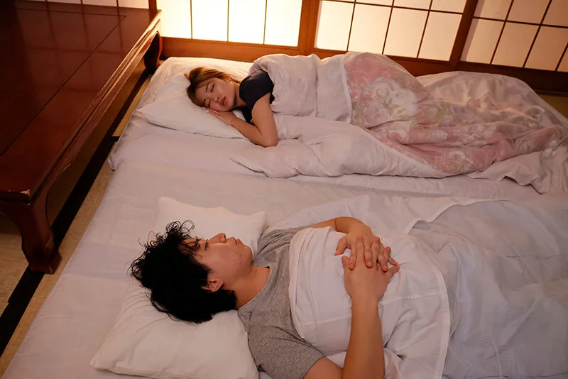 上京種付物語 旦那の連れ子の相性抜群なズル剥け巨根で孕まされて… 椿りか サンプル画像16