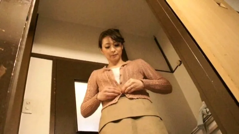 息子の大きすぎるチンポが気になって… 新フェチモザイク 矢部寿恵 サンプル画像1