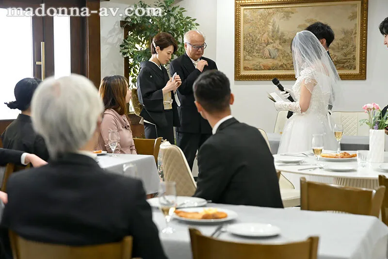 娘の幸せを見届けながら…。披露宴で娘婿に犯●れた母 星冬香 サンプル画像1