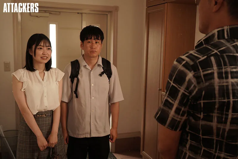 初めて出来た彼女を親父に紹介したら、種付けセックスで寝取られた。 小栗みゆ サンプル画像1