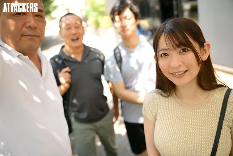 串刺し輪●社員旅行 梓ヒカリ サンプル画像1