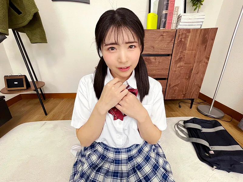 【VR】学生時代にフェラしてくれた同級生はもう人妻になっていて、旦那チ〇ポで磨き上げたフェラテクに何度も射精した 皆月ひかる サンプル画像16