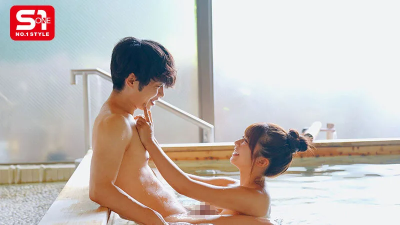彼女、彼女の妹との温泉旅行で妹の方が二人きりになるたびに甘え密着ボディタッチからのおねだりキッス、 たまらず勃起するとジュボジュボしゃぶり始め暴発寸前チ●ポを色んな体位でハメてきて意のままに大量射精しちゃう恥ずかしい僕。 川越にこ サンプル画像2