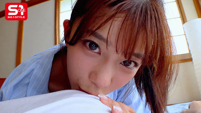 彼女、彼女の妹との温泉旅行で妹の方が二人きりになるたびに甘え密着ボディタッチからのおねだりキッス、 たまらず勃起するとジュボジュボしゃぶり始め暴発寸前チ●ポを色んな体位でハメてきて意のままに大量射精しちゃう恥ずかしい僕。 川越にこ サンプル画像5