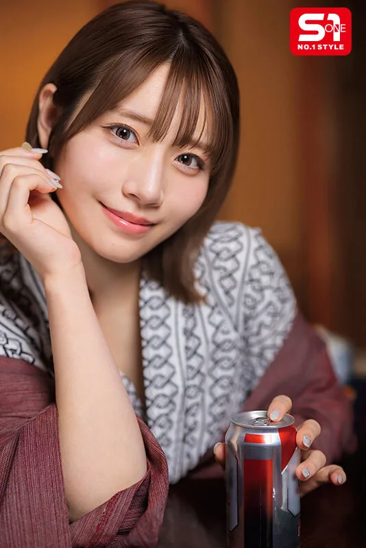 出張先、二人きりの温泉旅館 僕を慕う圧倒的美人な後輩に迫られたら寝取られても仕方がない 河北彩花 サンプル画像1