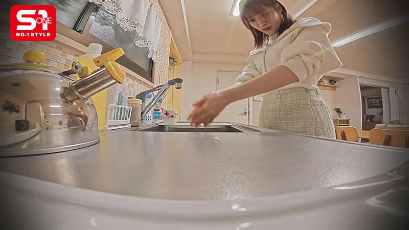 隣に住む可愛いすぎる女子大生がまさかの記憶喪失！？「俺が彼氏なんだよ！！」と信じ込ませ性欲の限りヤリ放題！！ 未歩なな サンプル画像2