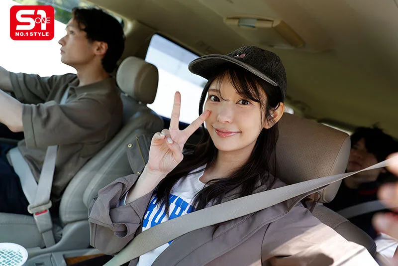 親友の彼女がクッソよくて無理でした…テントでこっそり迫りヤリまくったNTRキャンプ 倉木華 サンプル画像1