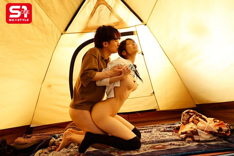 親友の彼女がクッソよくて無理でした…テントでこっそり迫りヤリまくったNTRキャンプ 倉木華 サンプル画像4
