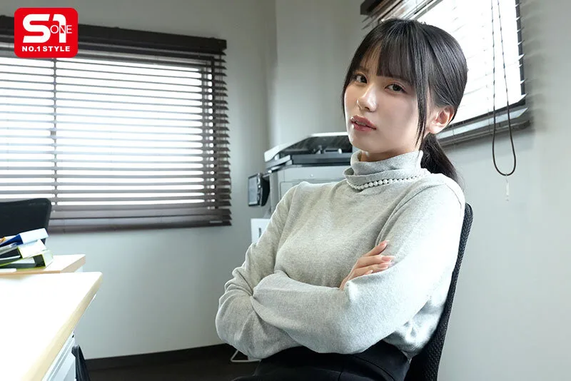 出張先ホテルでチビのくせに生意気な新卒OLと相部屋… この絶好の機会に鷲掴みイラマレ●プで男の力の怖さを分からせてやった。 渚あいり サンプル画像1