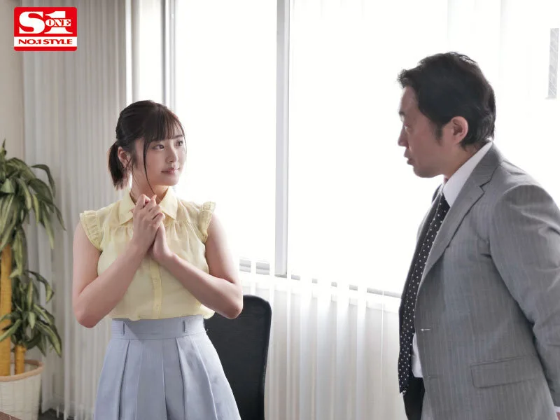 軽蔑している昭和おやじ上司の熟練セクハラ技に堕ちた優秀キャリア美女… 出張先の相部屋でイカされまくった屈辱性交 似鳥日菜 サンプル画像1