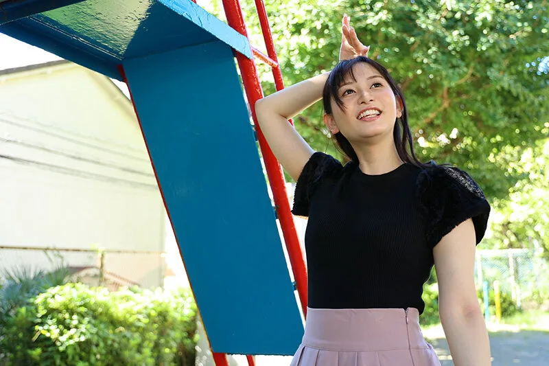 サッカー番組で大人気!同じテレビ局で働く幼馴染のキャスターが週刊誌にすっぱ抜かれた!僕が最初に好きだったのに(BSS)、実はサッカー選手やプロデューサーと誰とでも寝るただのヤリマンで、、、 静河 サンプル画像7