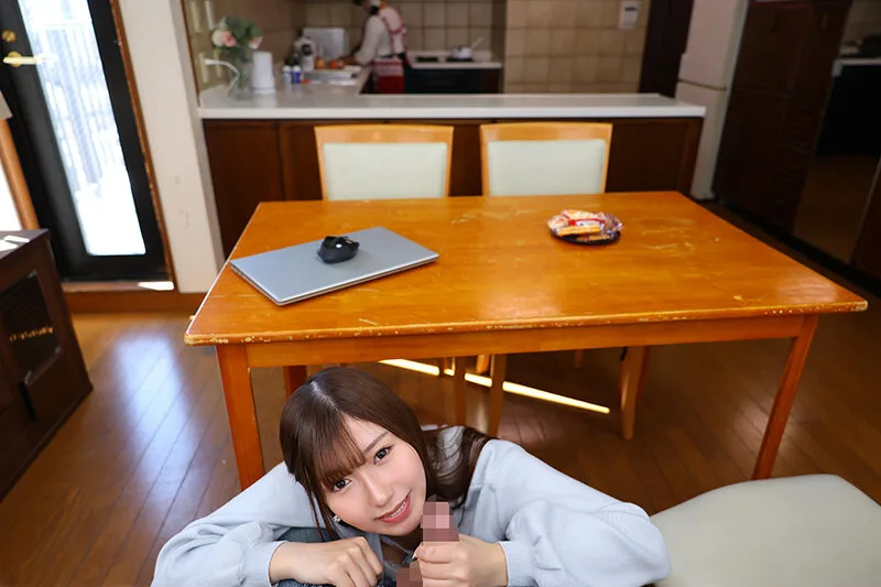【VR】【8K VR】「お姉ちゃんのこと忘れて私のおま〇この事だけ考えて?」彼女の妹に囁き淫語で誘惑され何回も中出しさせてくる小悪魔妹 みゆ サンプル画像7