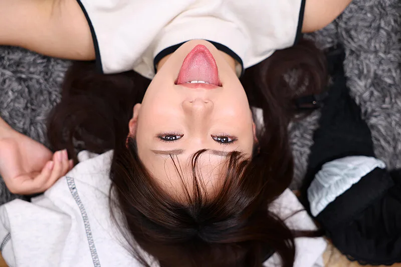 【VR】【8K】彼女が卒業旅行でいない間に、本当はずっと好きだった大学の同級生と滅茶苦茶中出しセックスした。五芭 サンプル画像10