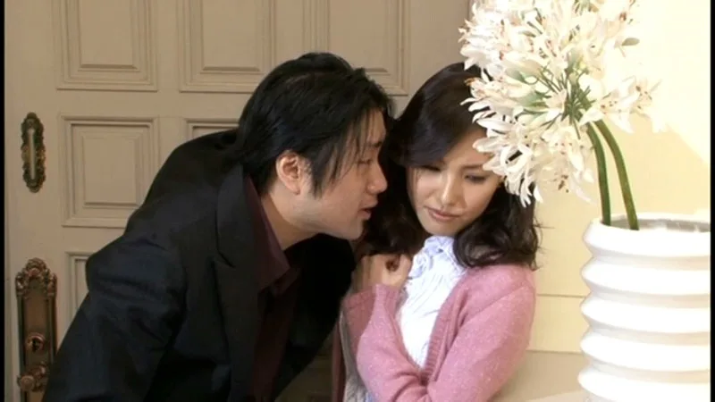 近親相姦 幻母 INCEST 美しき未亡人の肉体 真白希実 サンプル画像1