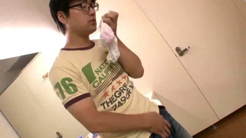 近親相姦 背徳の無毛母 音無かおり サンプル画像2