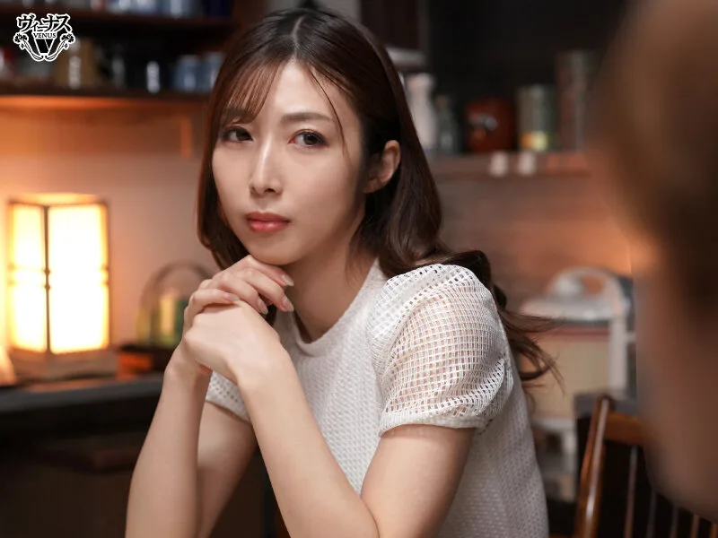 息子は煩悩まみれの肉食獣―。首絞め・イラマ・固定バイブで完全メス堕ちする母親 今井栞菜 サンプル画像3