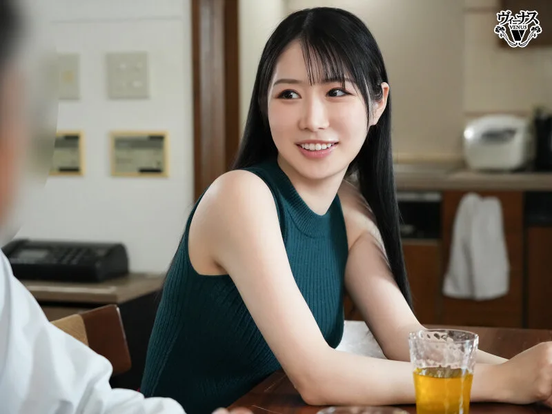 心は家族でも体は他人の微妙な関係―。過ちが起こらないはずがない義理の母親と二人だけの1週間 朝妃りお サンプル画像3